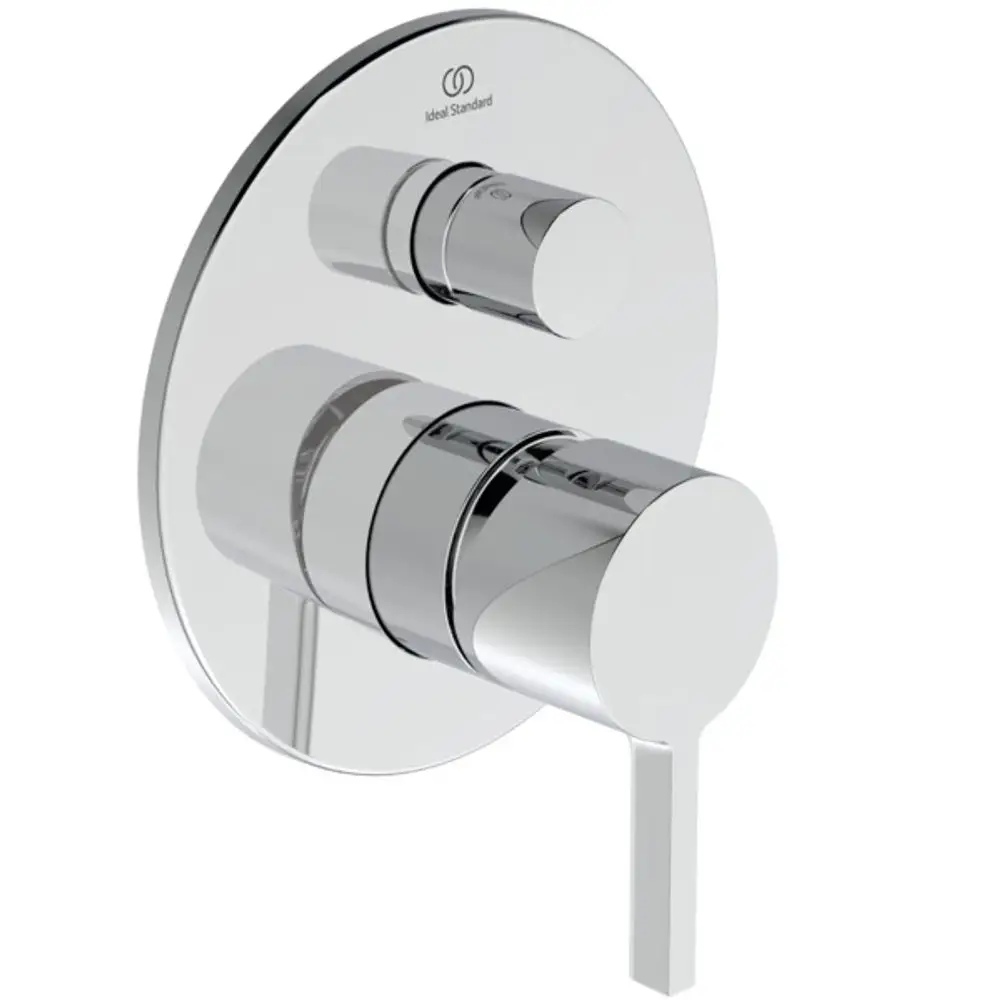 Chromene Badarmatur von Ideal Standard mit zwei drehbaren Reglern für Temperatureinstellung und Wasserfluss, auf runder Wandplatte montiert.